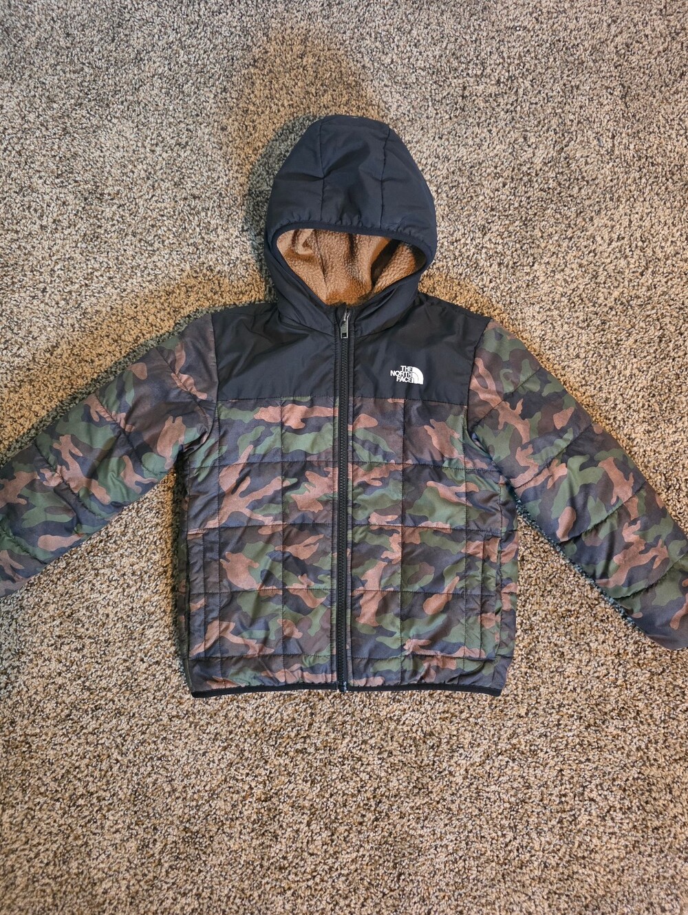 The North Face Reversible Mt Chimbo Full Zip Hooded Insulated Jacket